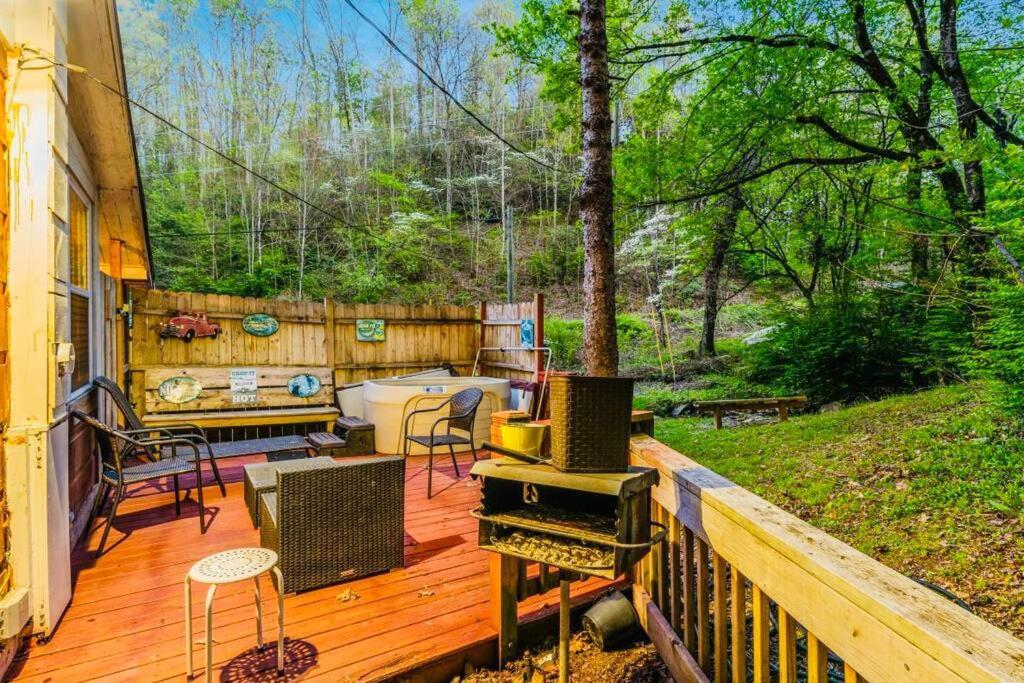 Villa Cozy Cub Mountain Escape à Gatlinburg Extérieur photo